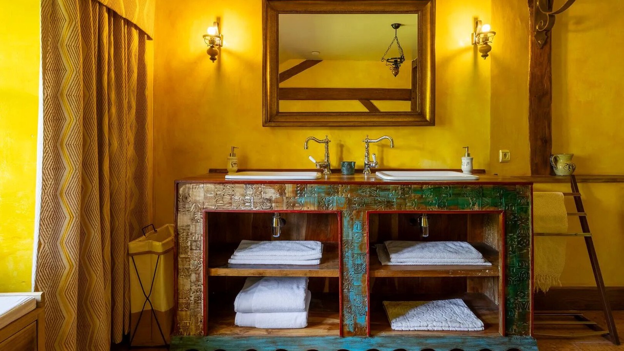 Photo of Bathroom in Taintrux