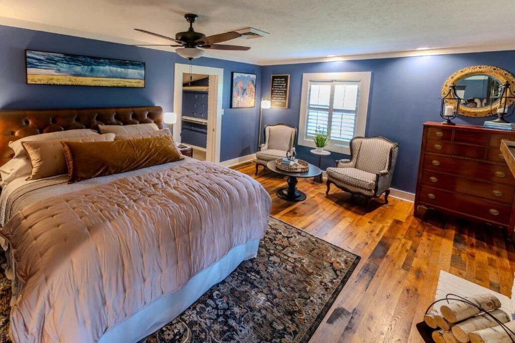 Photo of Bedroom in Salina