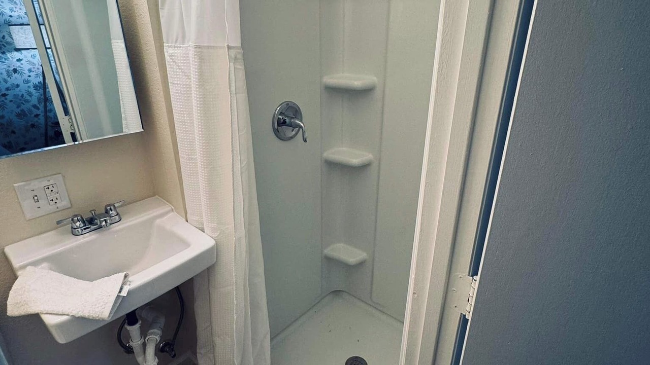 Photo of Bathroom in Sylvester