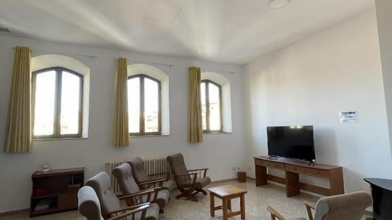 Photo of Livingroom in Jesus