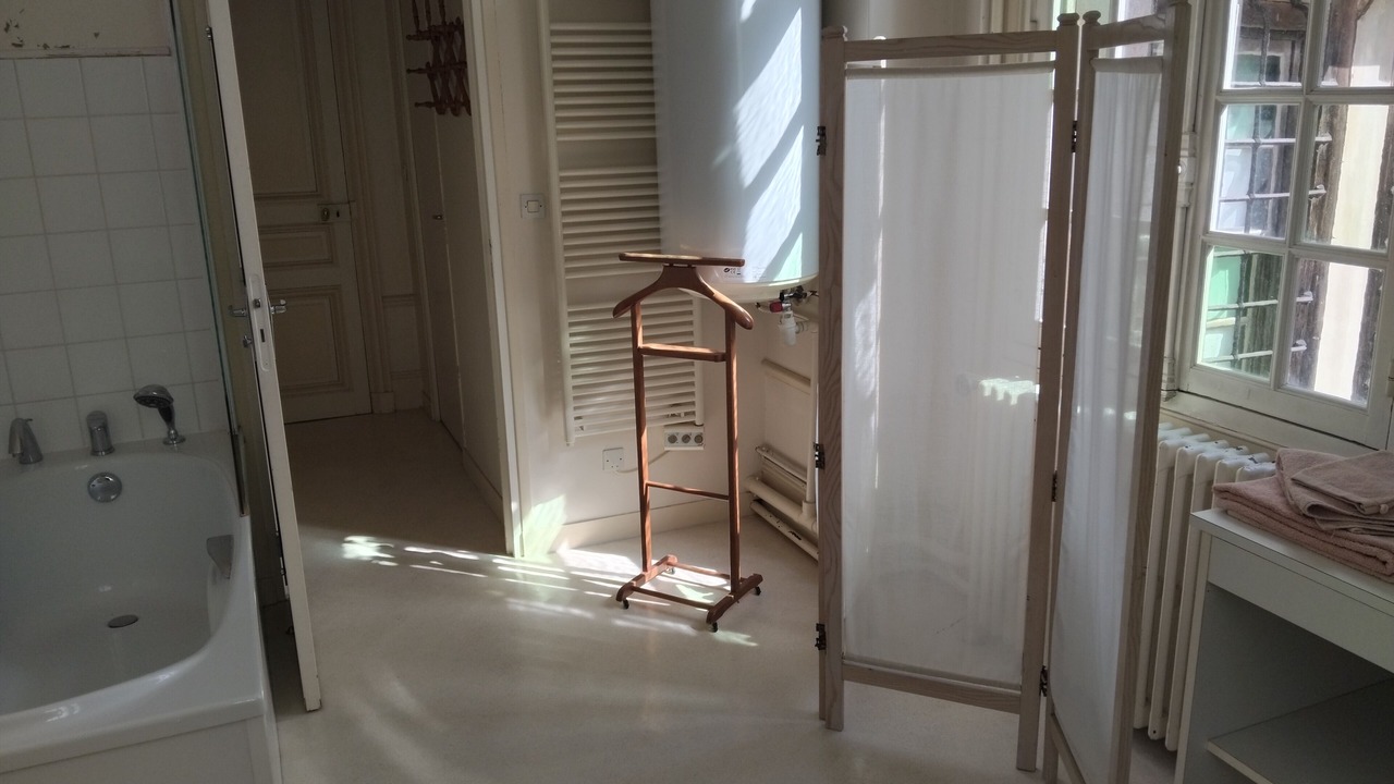 Photo of Bathroom in Saint-Pierre-de-Manneville