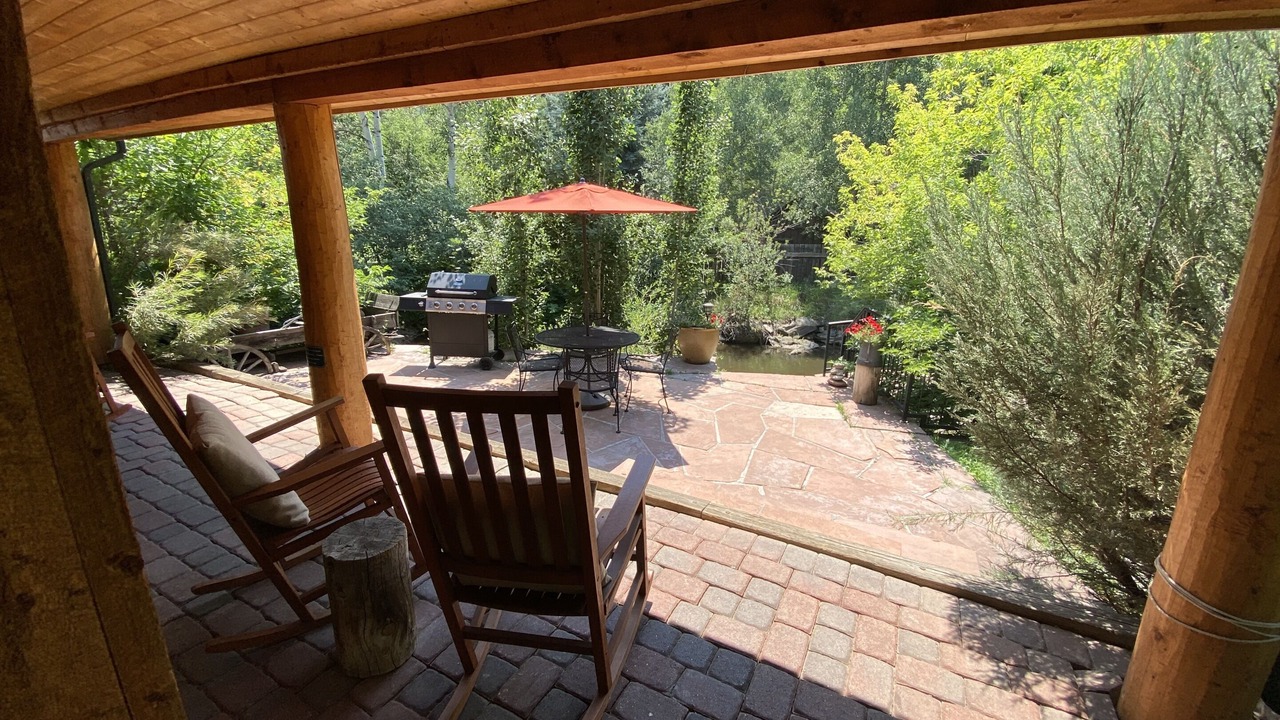 Photo of Patio Balcony in Evergreen