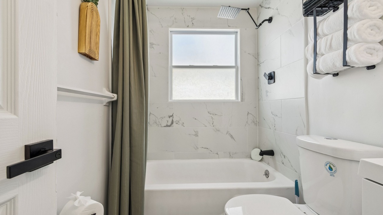 Photo of Bathroom in Largo