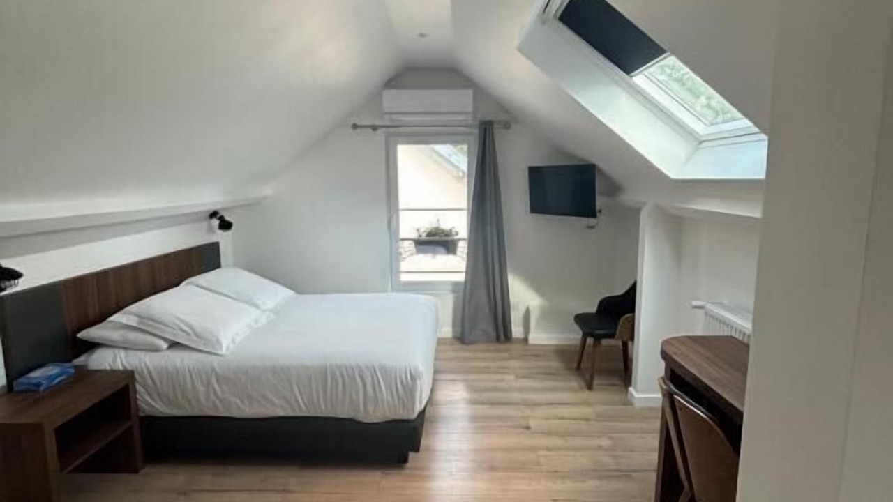 Photo of Bedroom in La Garenne-Colombes