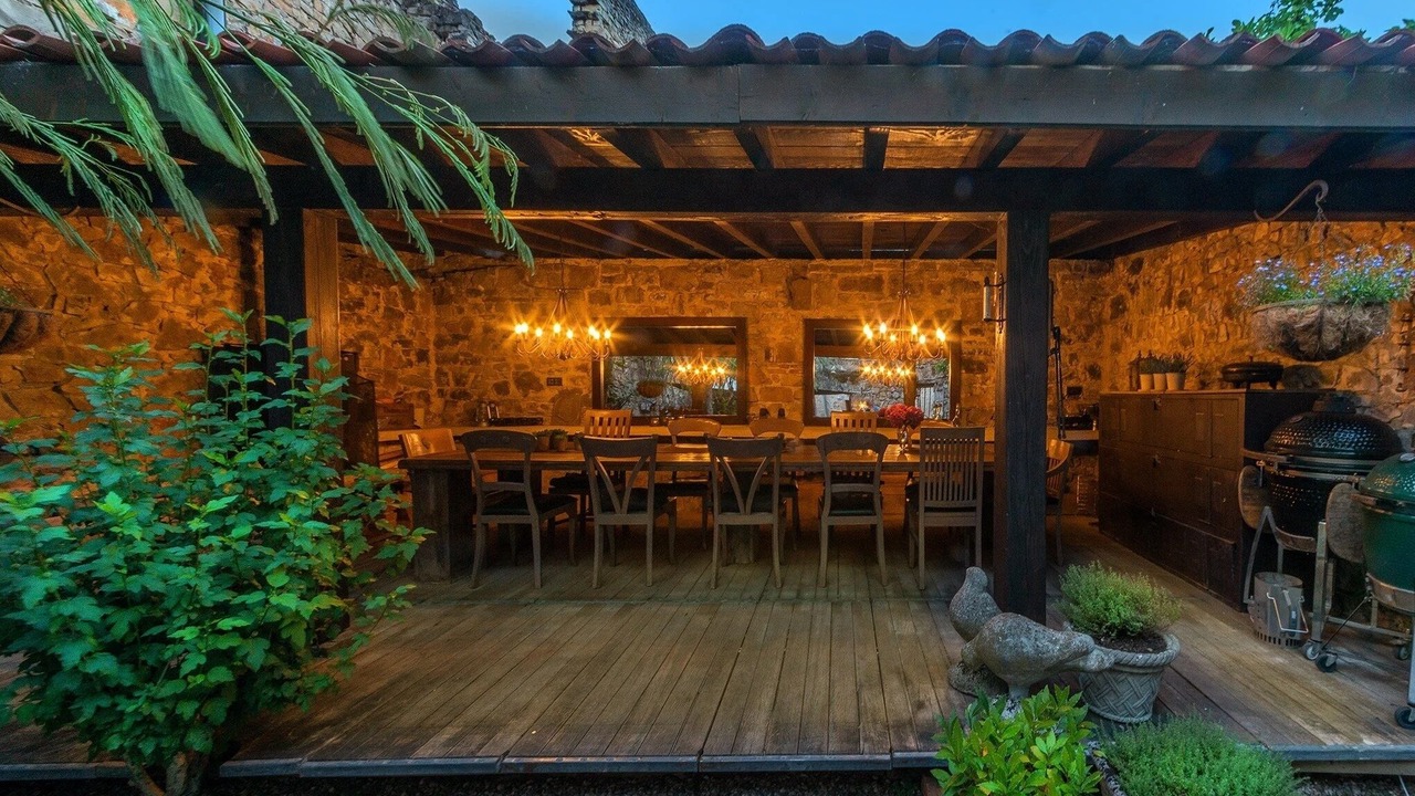 Photo of Patio Balcony in Cordes-sur-Ciel