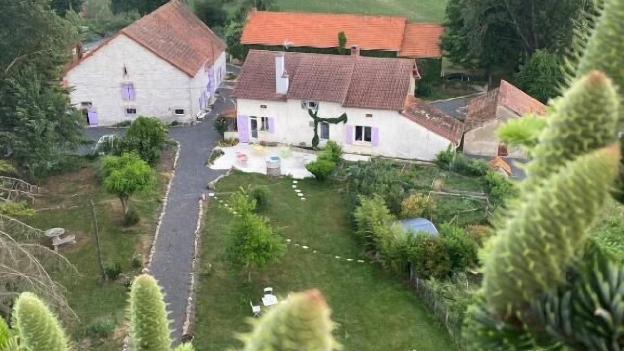 Photo of Outdoor in Cindre