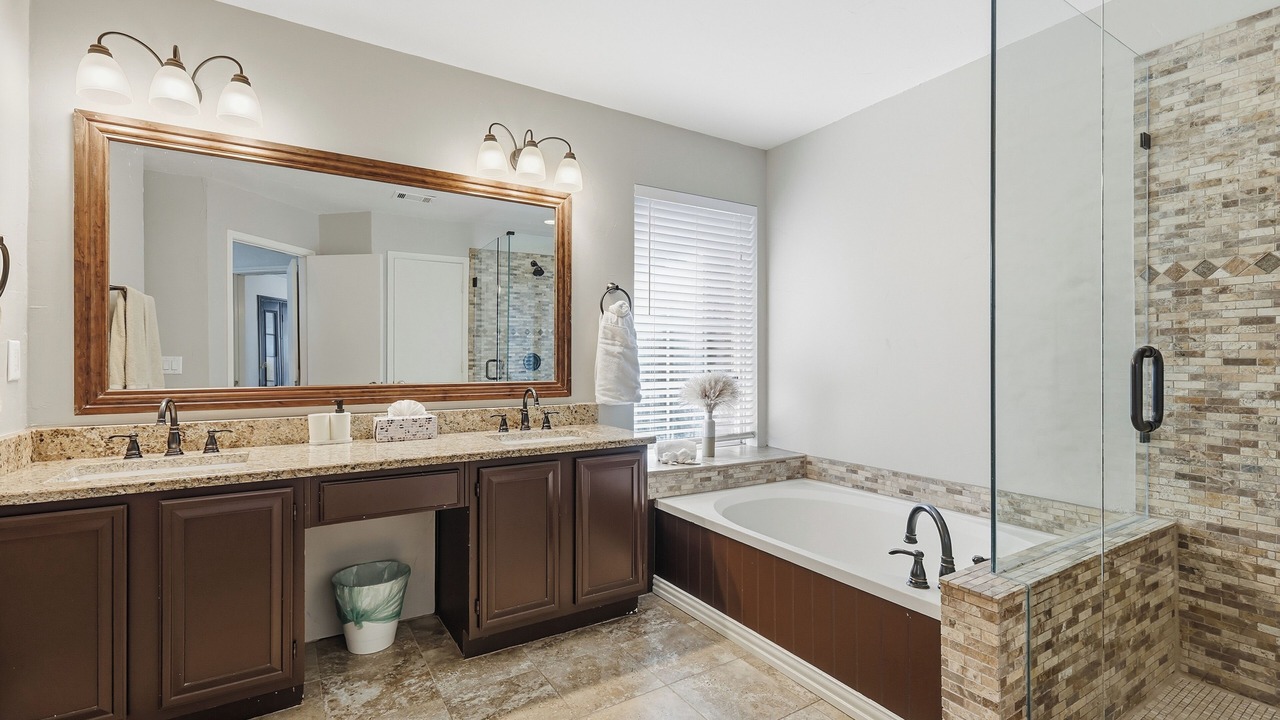 Photo of Bathroom in Frisco