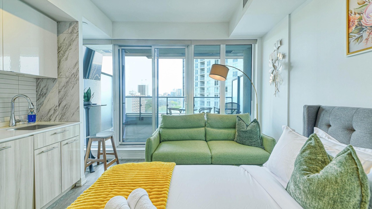 Photo of Bedroom in Garden District