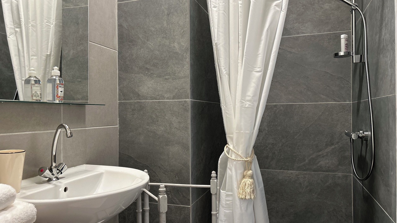 Photo of Bathroom in Chateau-Renard