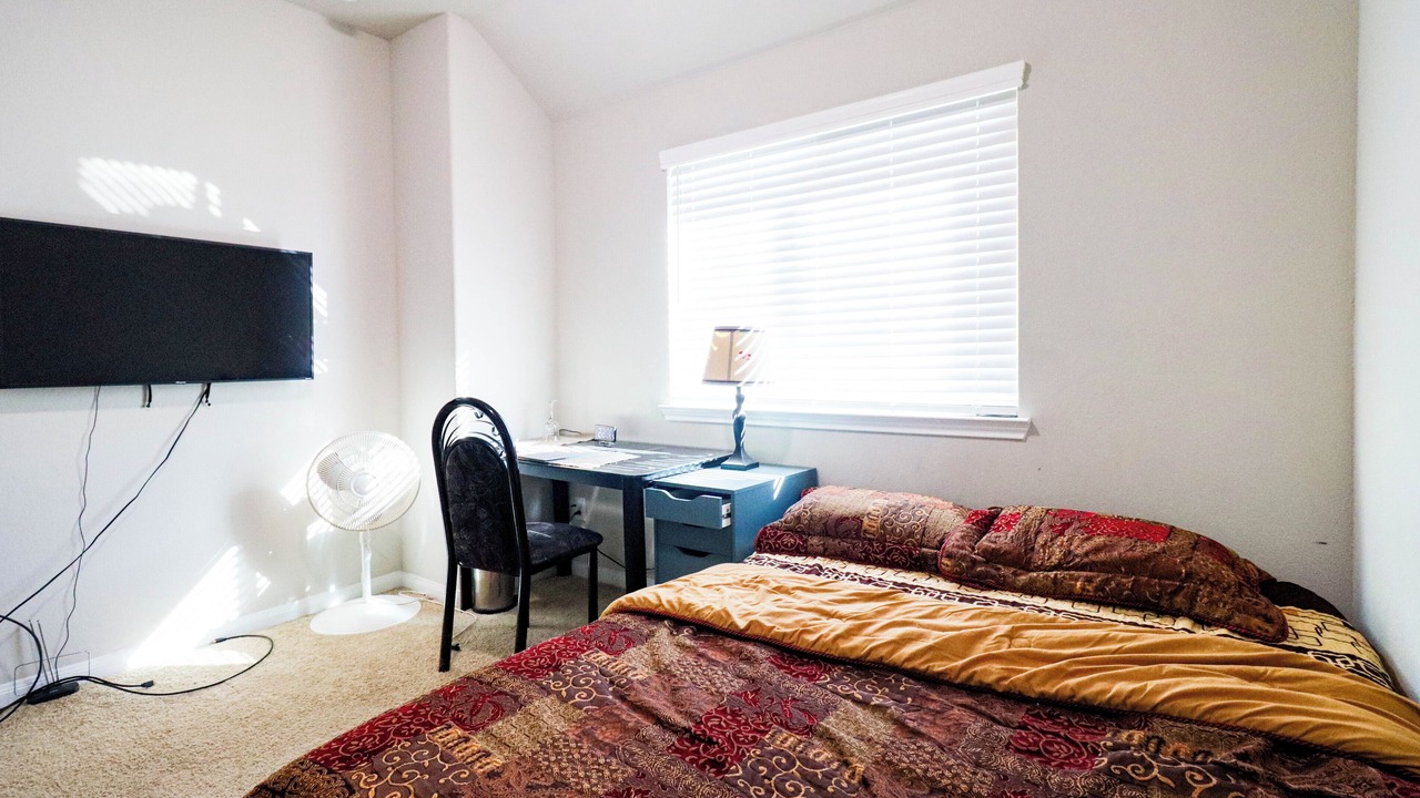Photo of Bedroom in Clodine