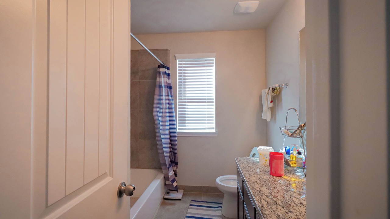 Photo of Bathroom in Clodine
