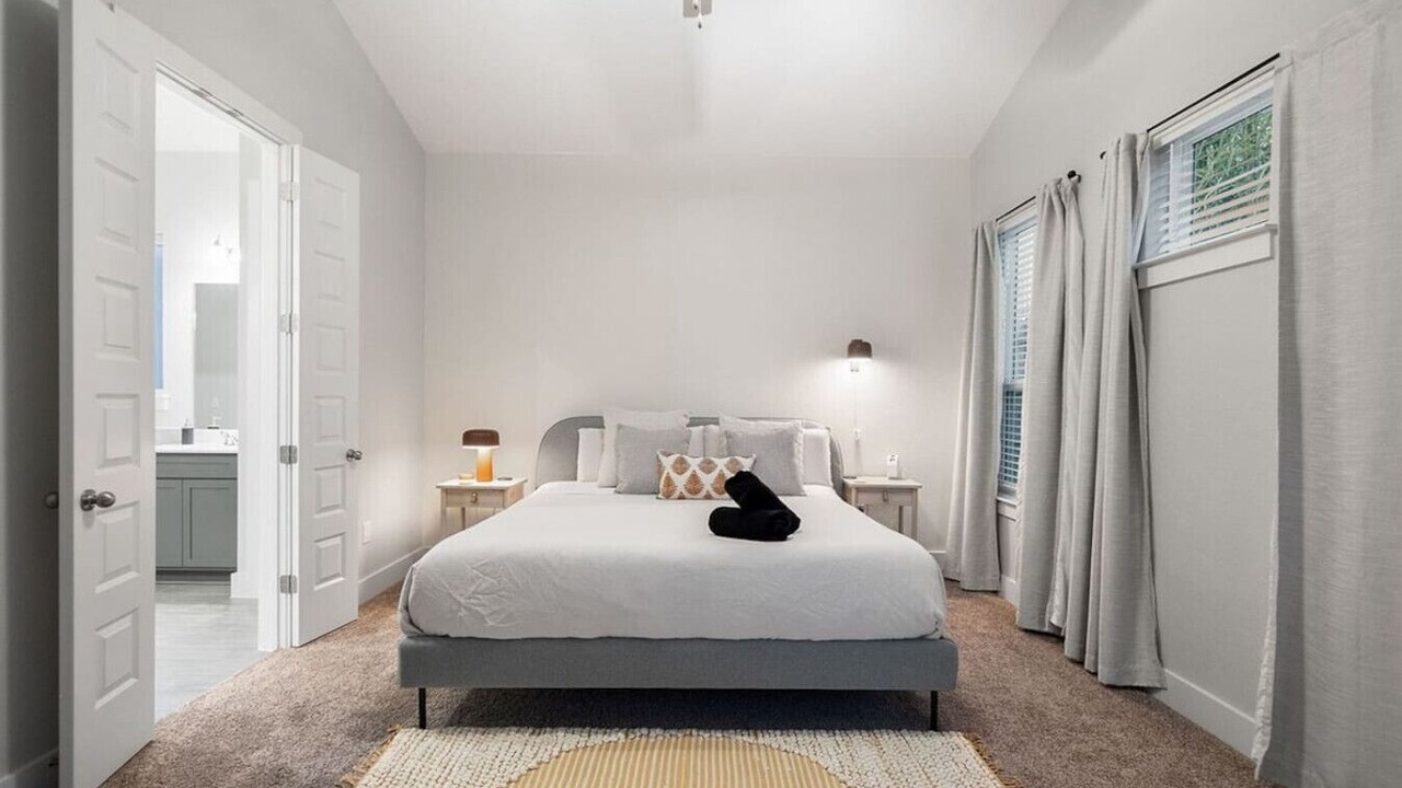 Photo of Others in Austin