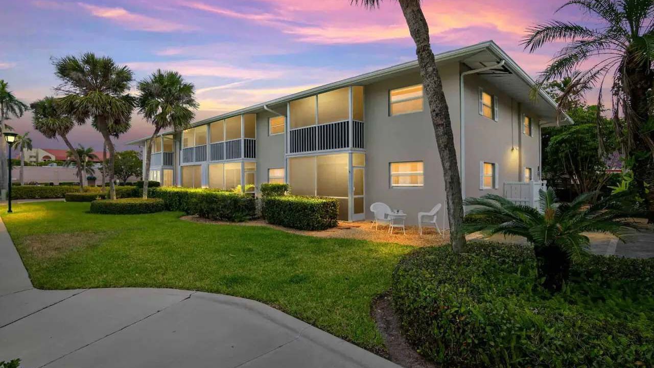 Photo of Outdoor in Old Naples