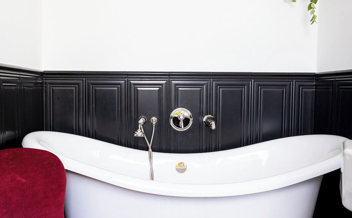 Photo of Bathroom in Lesches