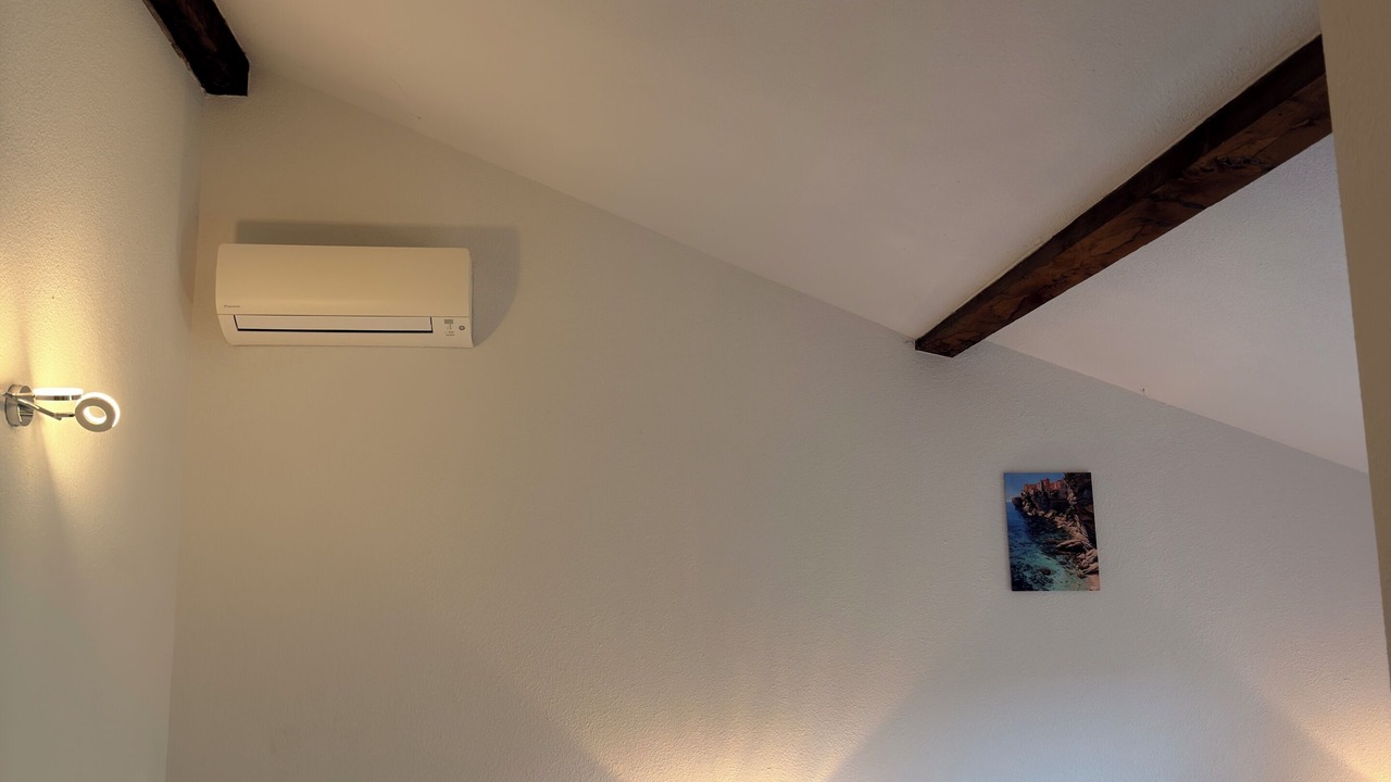 Photo of Bedroom in Olmeto