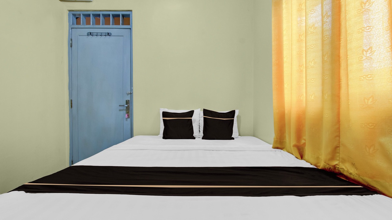 Photo of Bedroom in Banguntapan