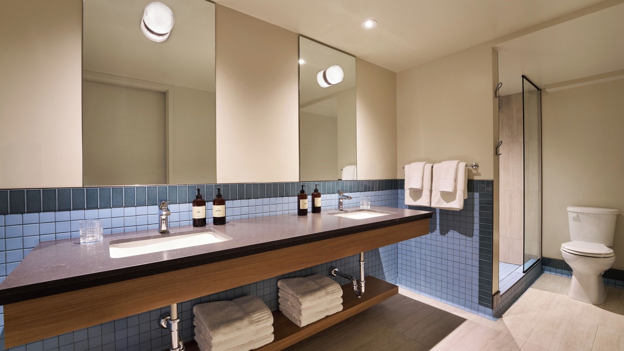 Photo of Bathroom in City Park