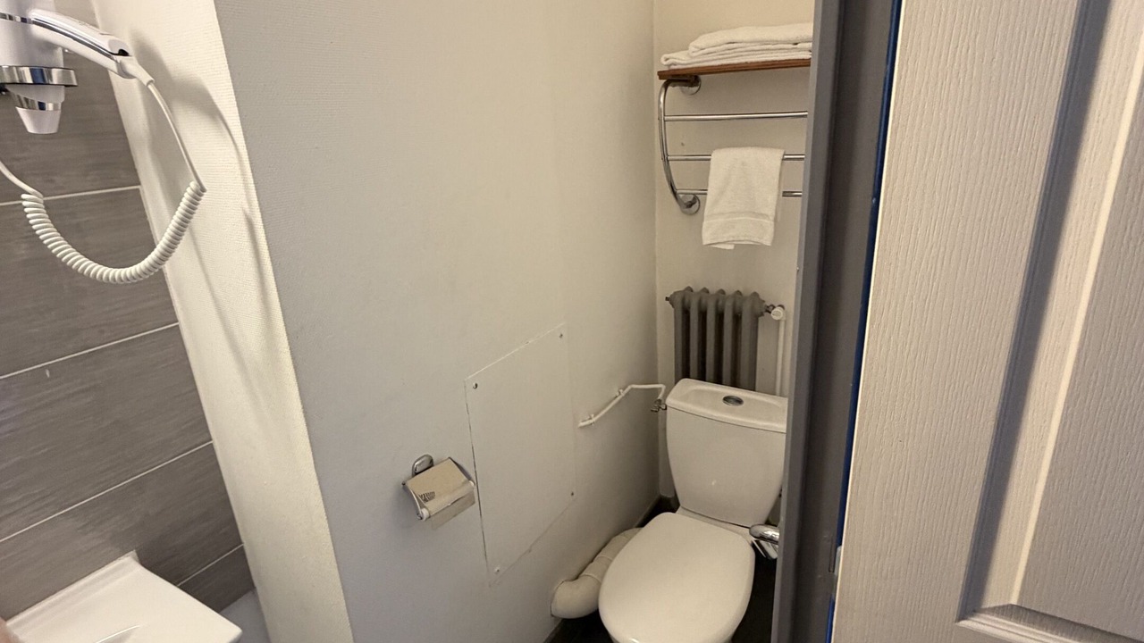 Photo of Bathroom in Cahors Old Town