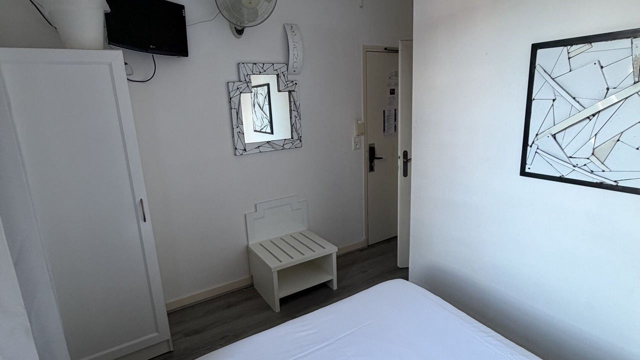 Photo of Bedroom in Cahors Old Town