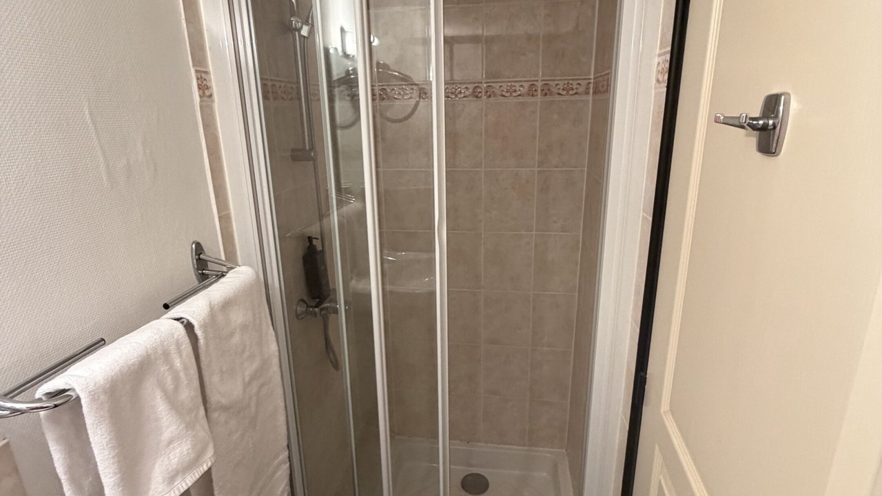 Photo of Bathroom in Cahors Old Town