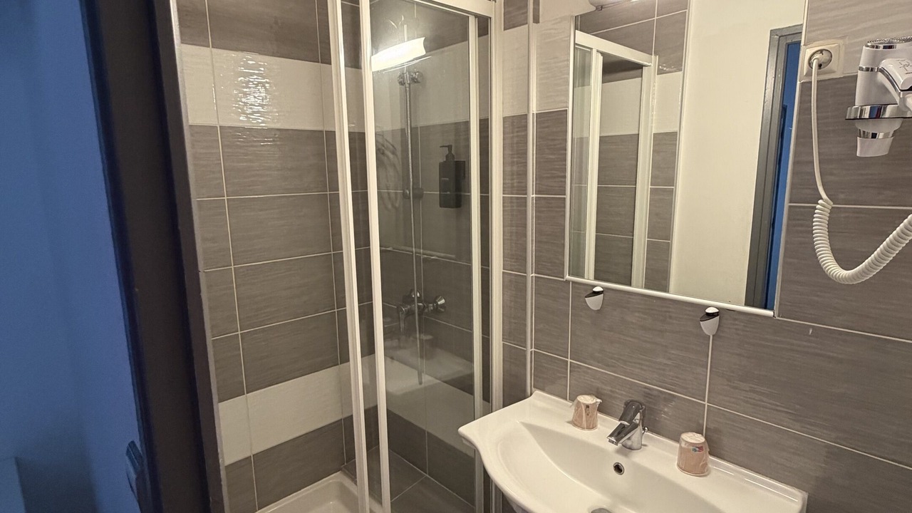 Photo of Bathroom in Cahors Old Town
