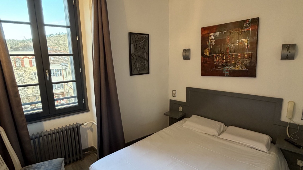 Photo of Bedroom in Cahors Old Town