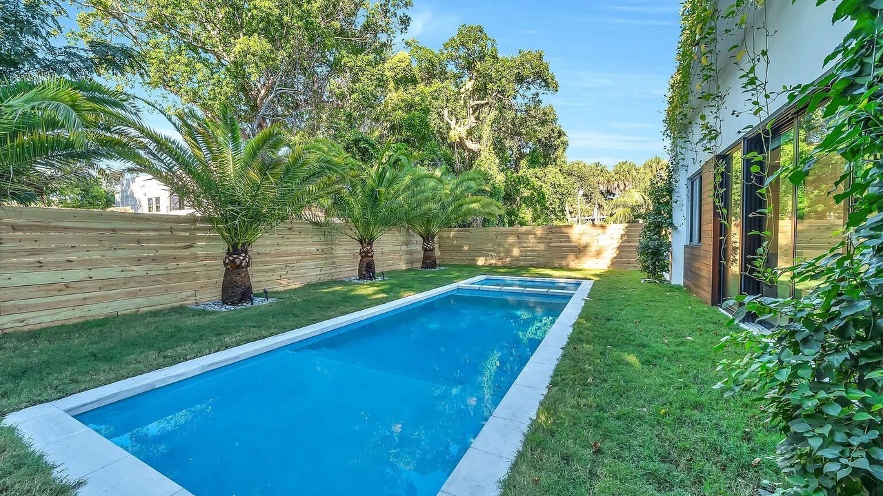 Photo of Outdoor in Coral Way