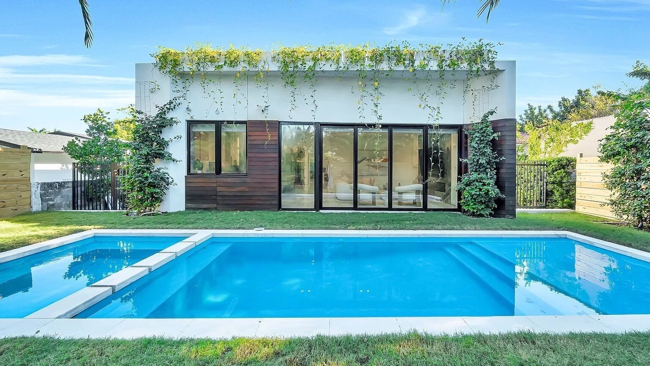 Photo of Outdoor in Coral Way