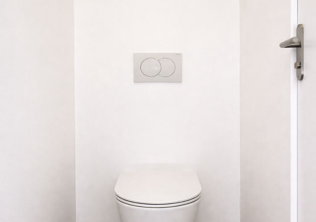 Photo of Bathroom in Fives
