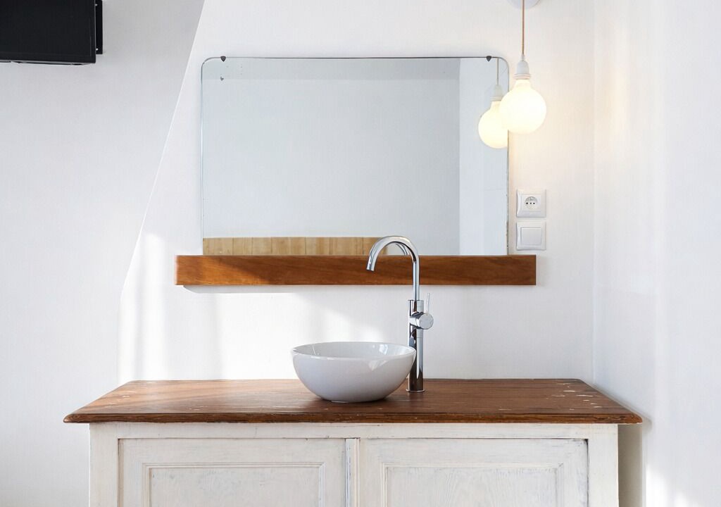 Photo of Bathroom in Fives