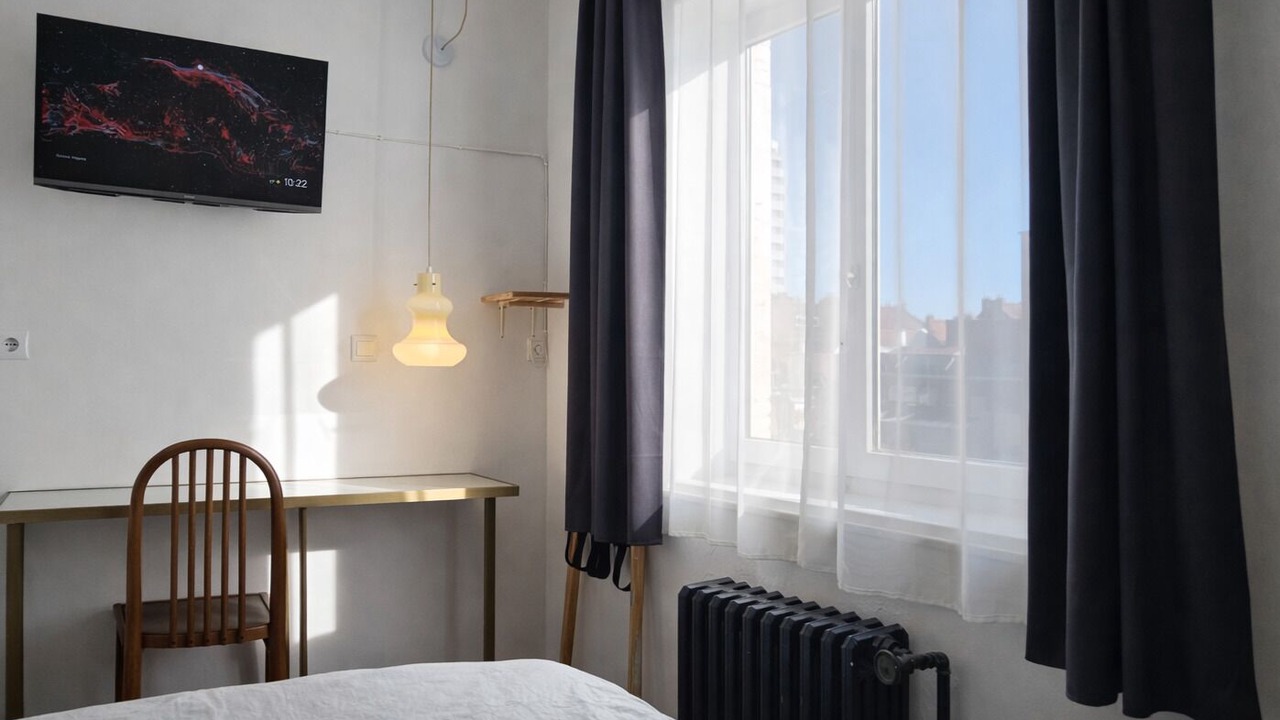 Photo of Bedroom in Fives
