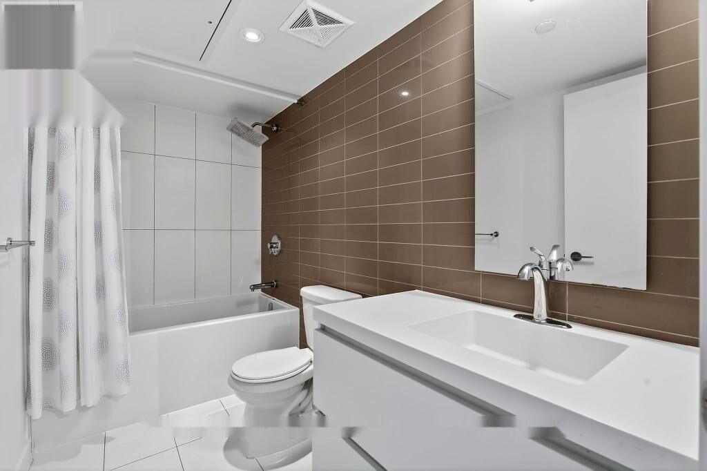 Photo of Bathroom in Garden District