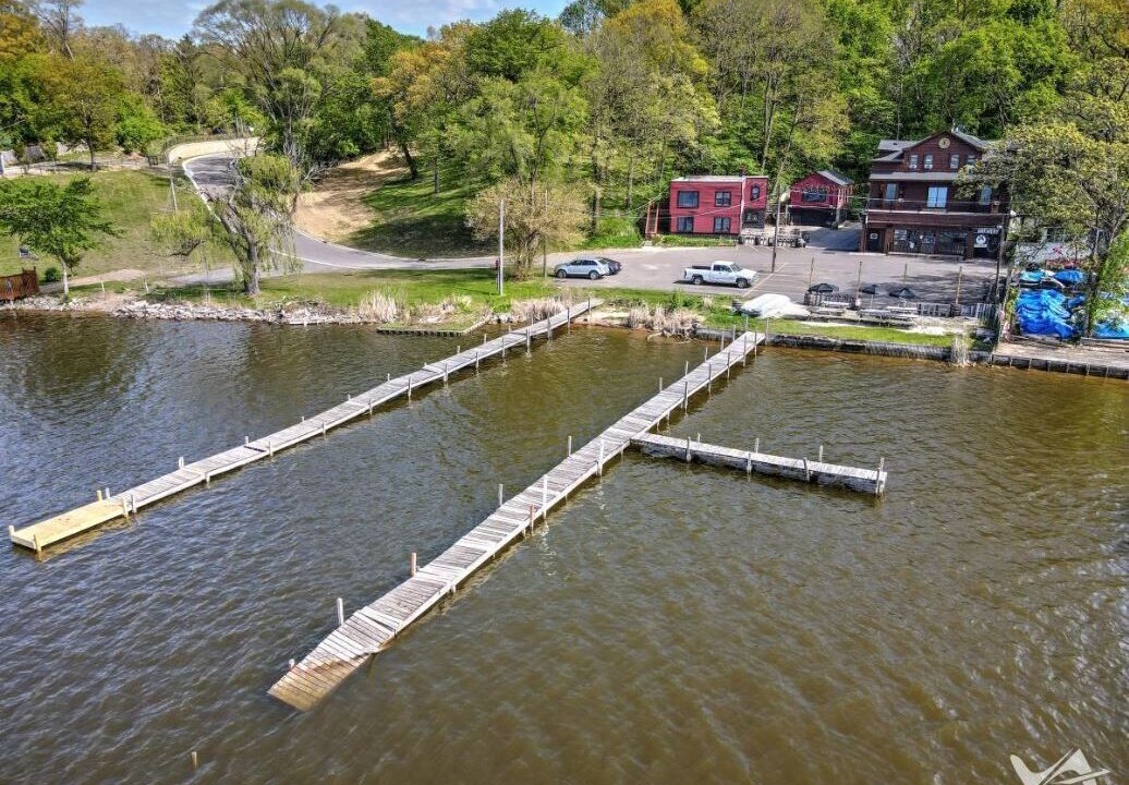 Photo of Others in Fox Lake