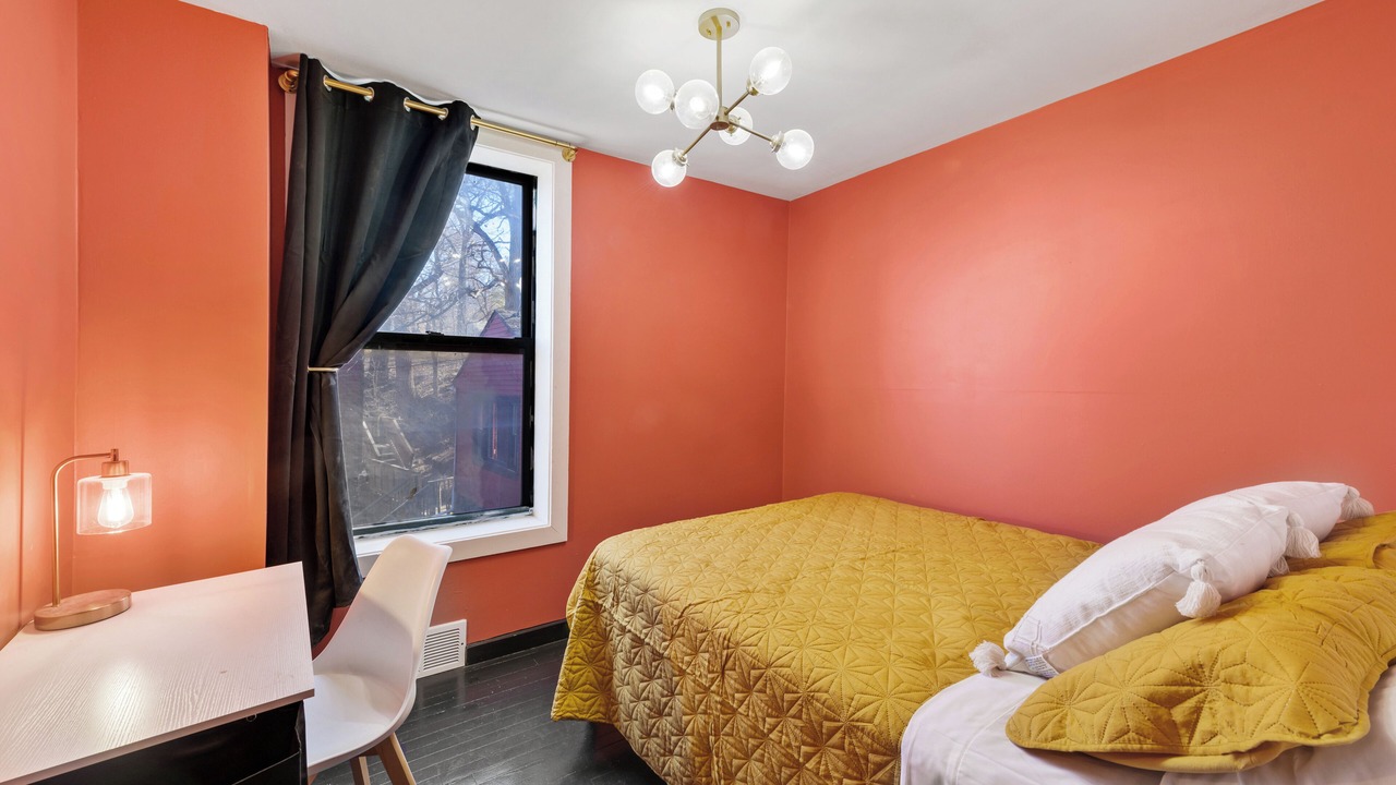 Photo of Bedroom in Fox Lake