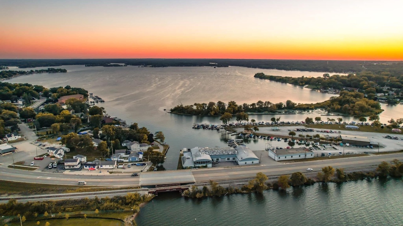 Photo of Outdoor in Fox Lake