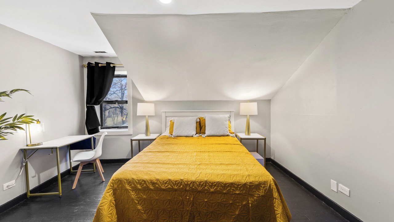 Photo of Bedroom in Fox Lake
