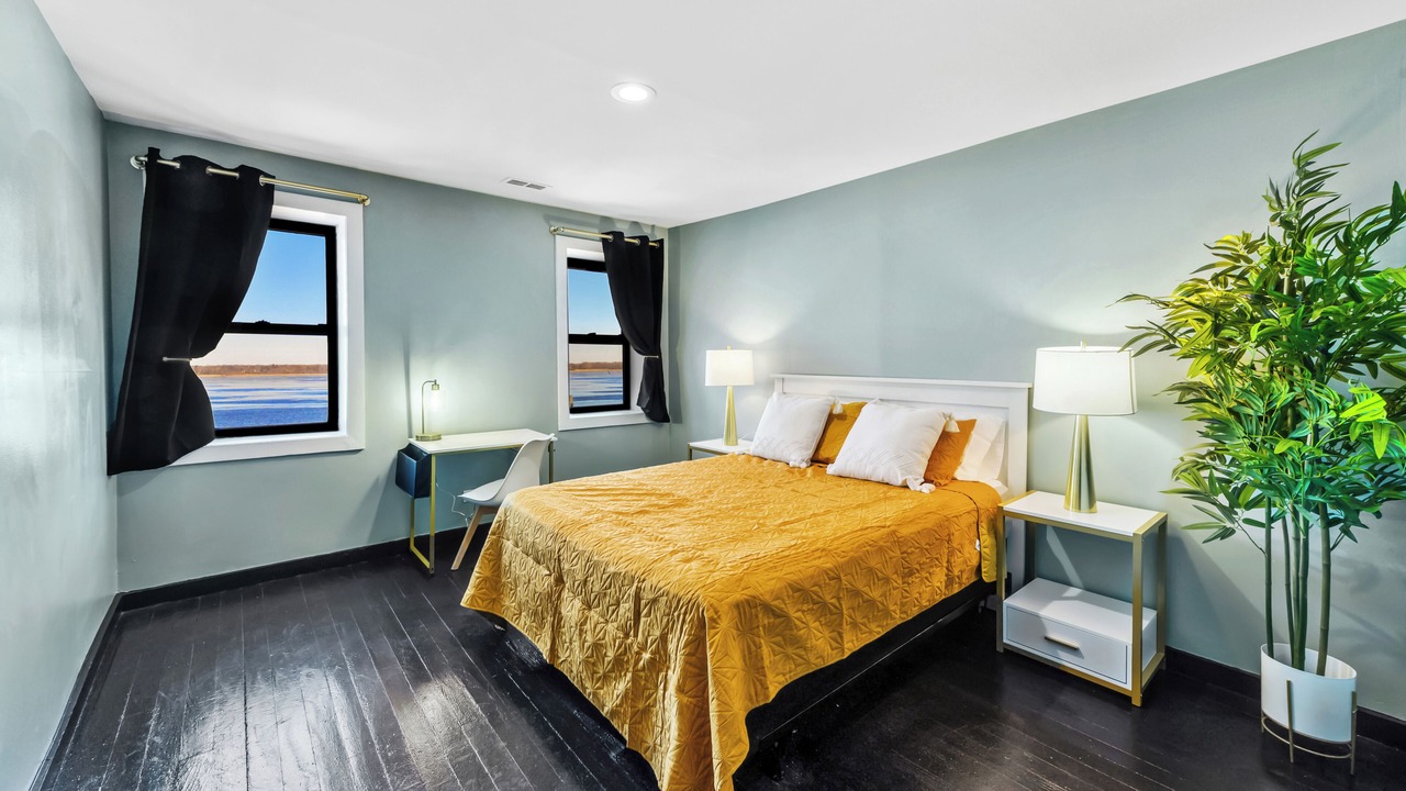 Photo of Bedroom in Fox Lake