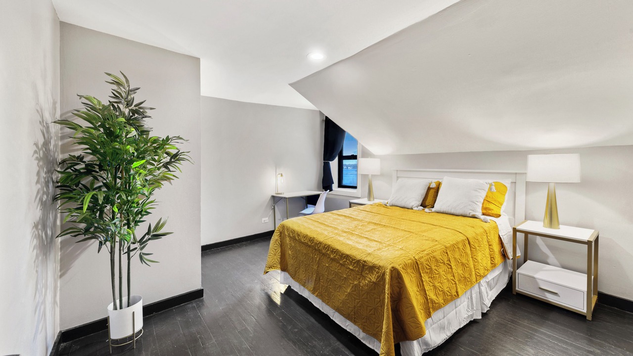Photo of Bedroom in Fox Lake