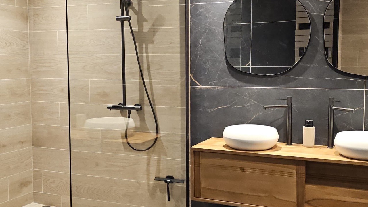 Photo of Bathroom in Merris