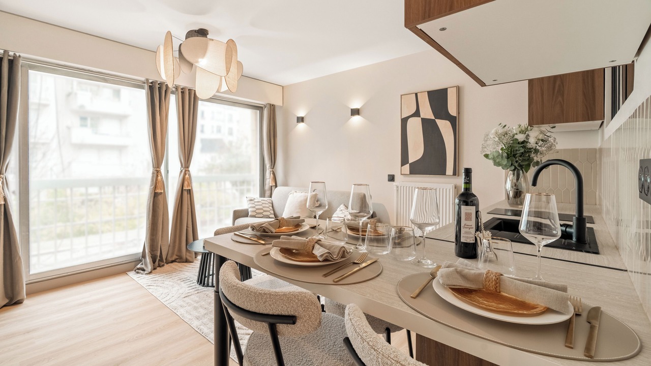 Photo of Others in Necker