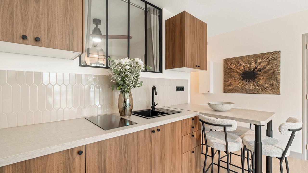 Photo of Others in Necker