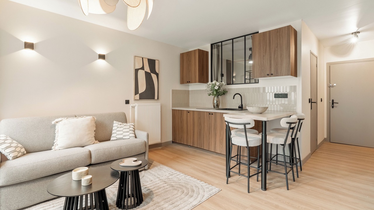 Photo of Others in Necker