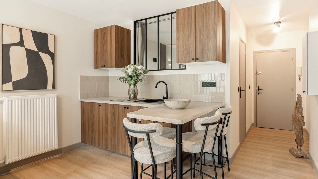 Photo of Others in Necker