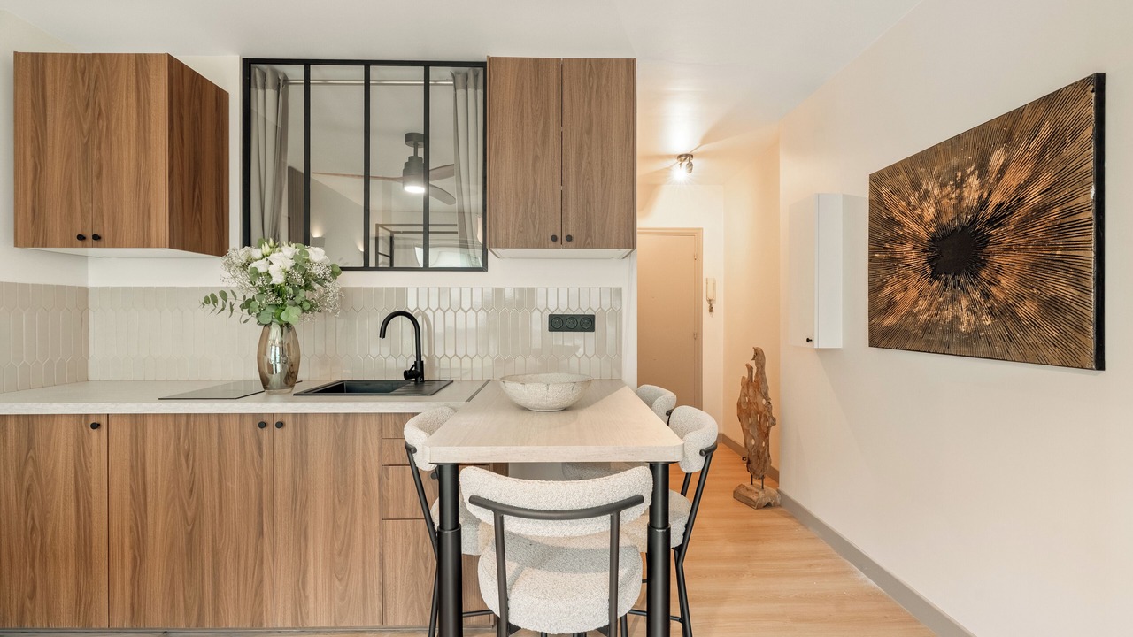 Photo of Others in Necker