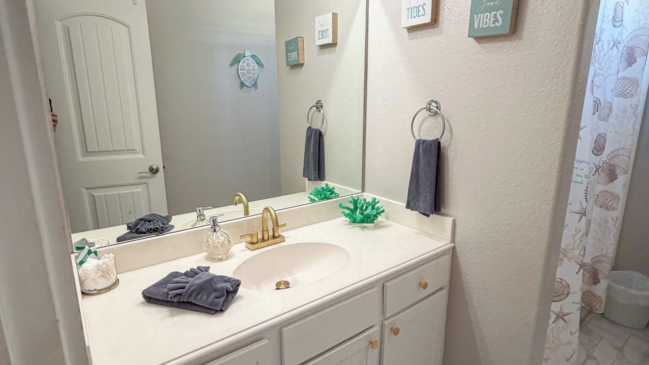 Photo of Bathroom in Crystal Beach