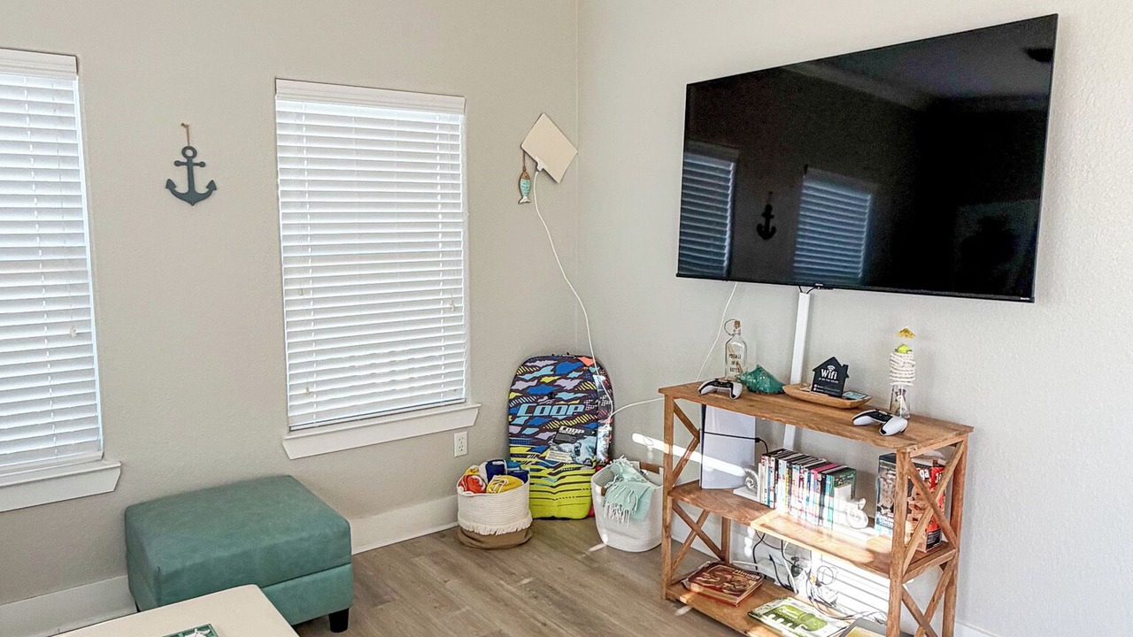 Photo of Livingroom in Crystal Beach