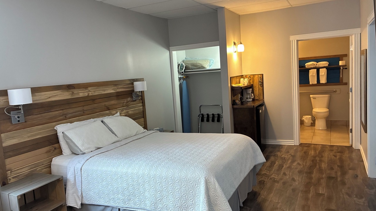 Photo of Bedroom in Rocky Harbour