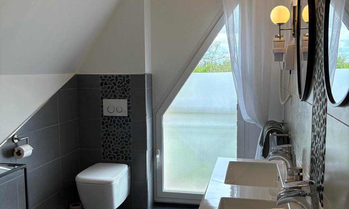 Photo of Bathroom in Tracy-sur-Mer