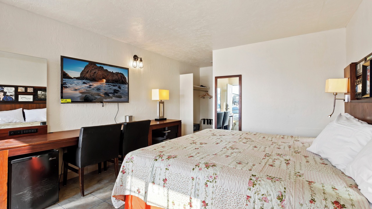 Photo of Bedroom in Ogden