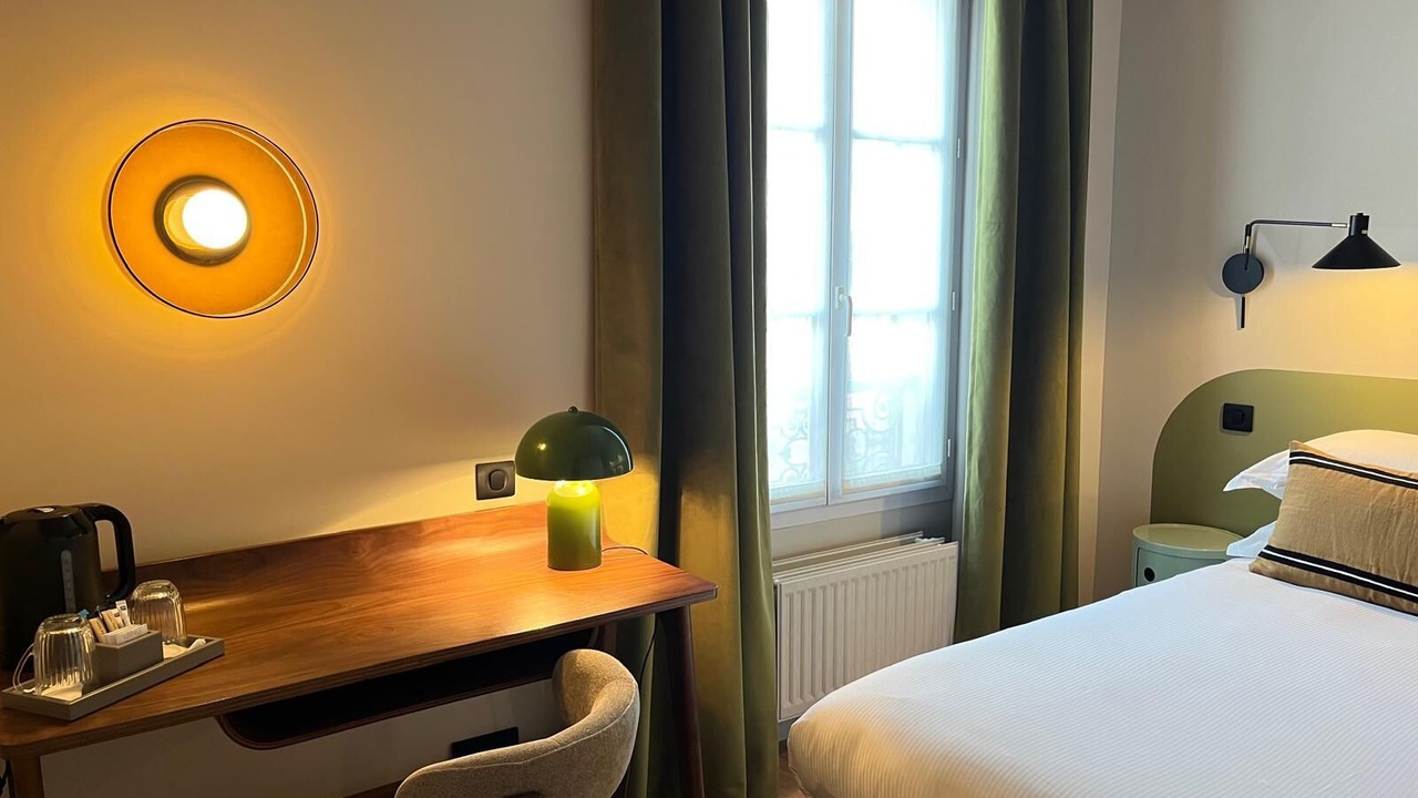 Photo of Bedroom in Clamart